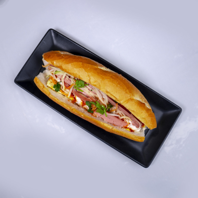 Bánh Mì Trứng Xúc Xích