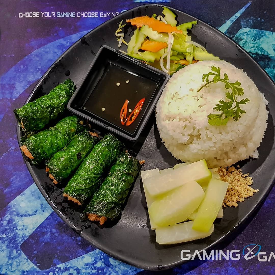 Đồ ăn tại Gaming X 123 Nguyễn Ngọc Vũ
